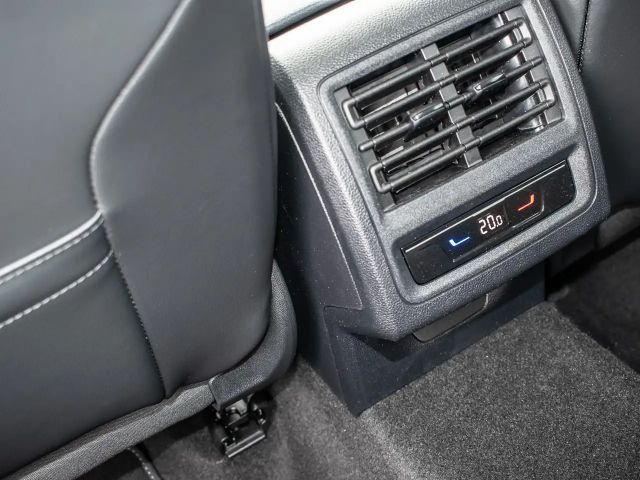 Volkswagen Golf 1.5 TSI Style