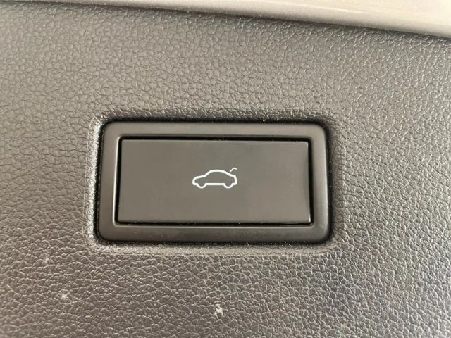 Volkswagen Tiguan 2.0 TDI R-Line Style