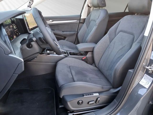 Volkswagen Golf DSG Golf VIII Style Variant