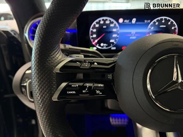 Mercedes-Benz CLA 200 AMG Line Coupé