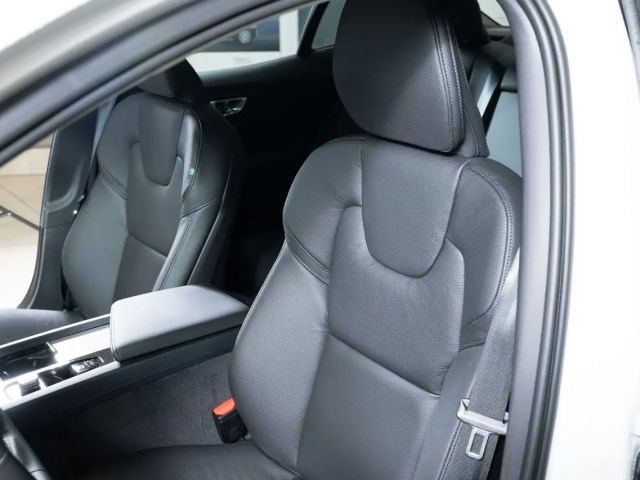 Volvo S60 Dark Plus