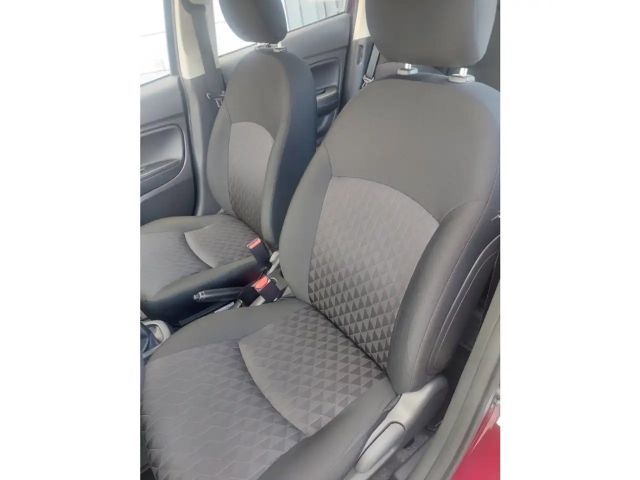 Mitsubishi Space Star Star