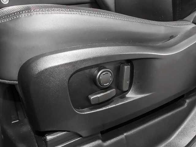 Land Rover Defender 90 Dynamic SE