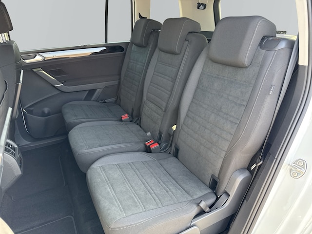 Volkswagen Touran 1.5 TSI Highline R-Line