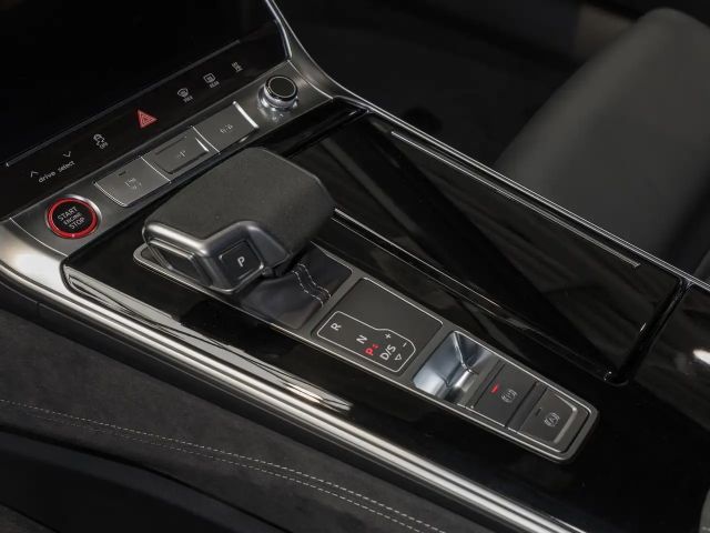 Audi RS6 Avant Performance Quattro