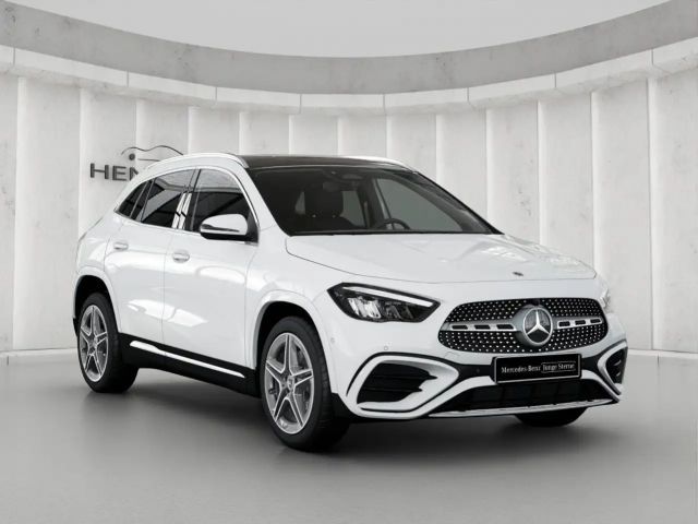 Mercedes-Benz GLA 180 AMG Line