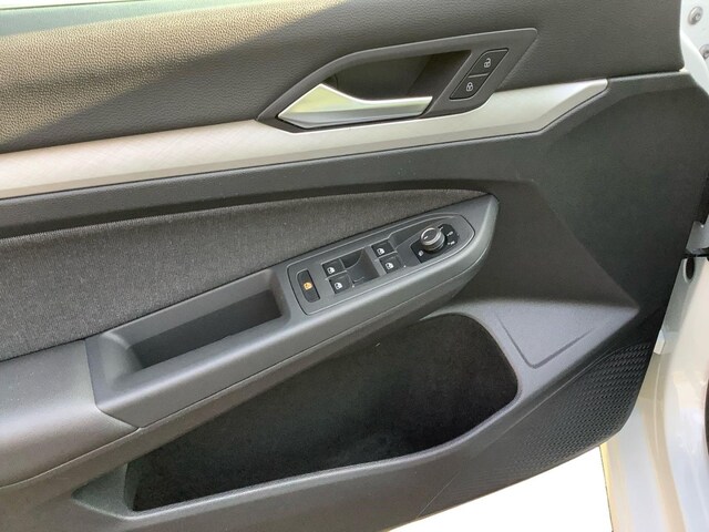 Volkswagen Golf 1.5 TSI Life Variant