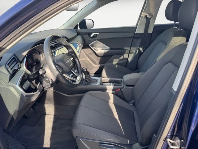 Audi Q3 35 TDI Business S-Tronic