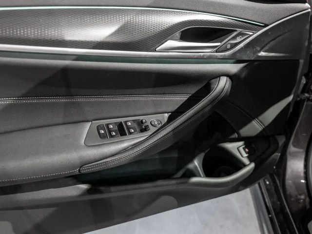 BMW 520 520d M-Sport Touring