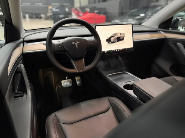 Tesla Model Y Performance