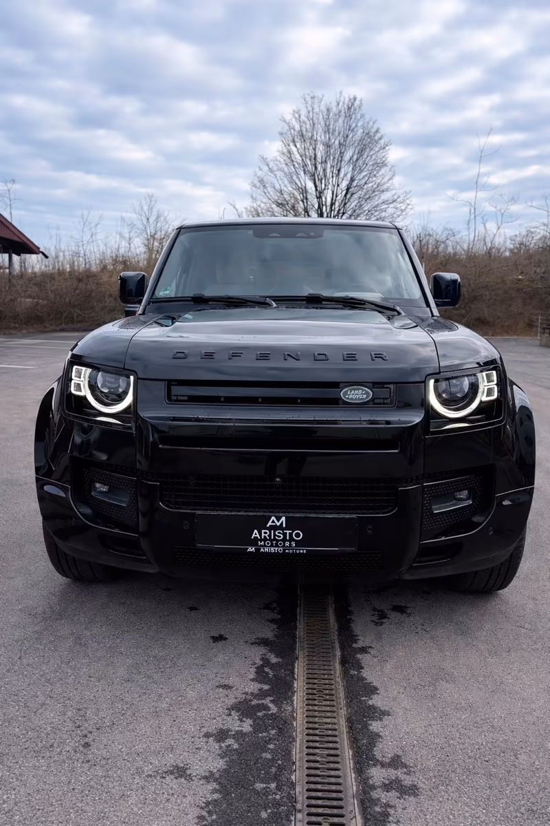 Land Rover Defender 110 S