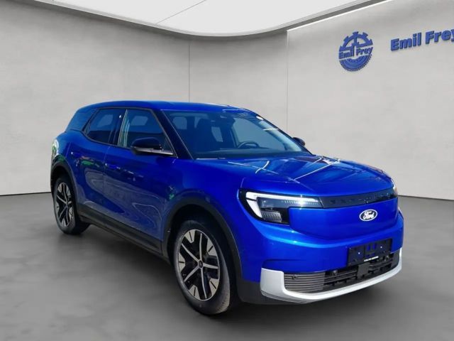 Ford Explorer Extended range RWD