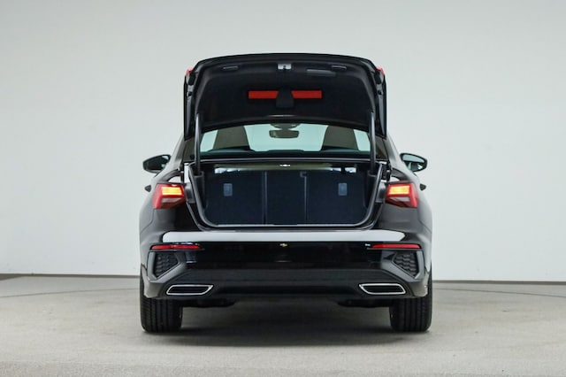 Audi A3 35 TDI S-Line S-Tronic Sedan