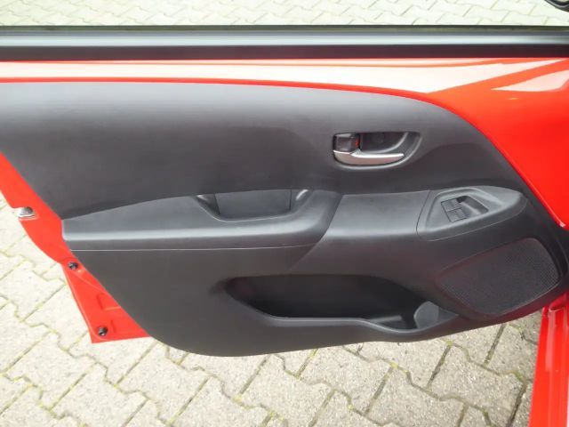 Toyota Aygo Hatchback Play Team D X-play