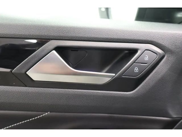 Volkswagen T-Roc 1.5 TSI R-Line