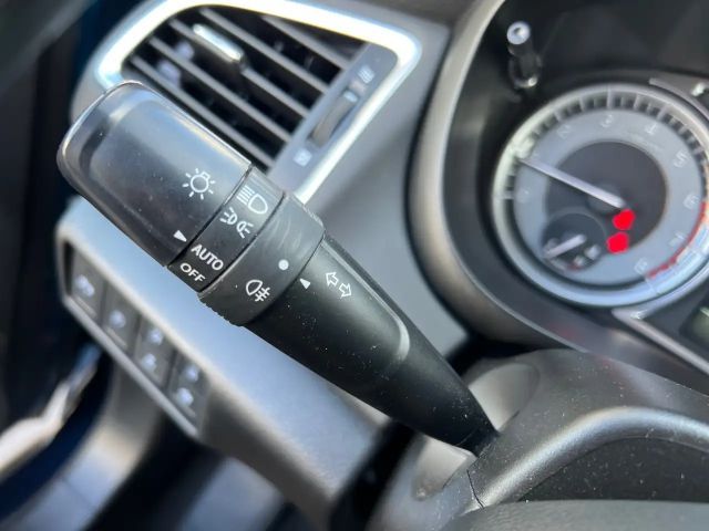 Suzuki S-Cross Flash