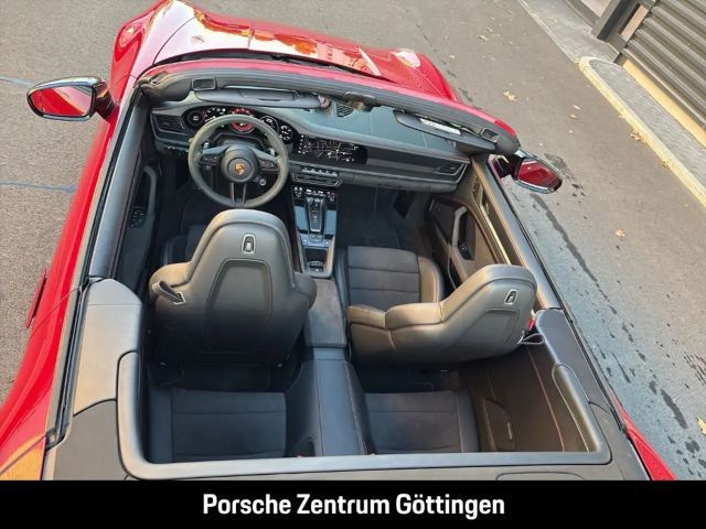 Porsche 992 4 Cabrio Carrera GTS