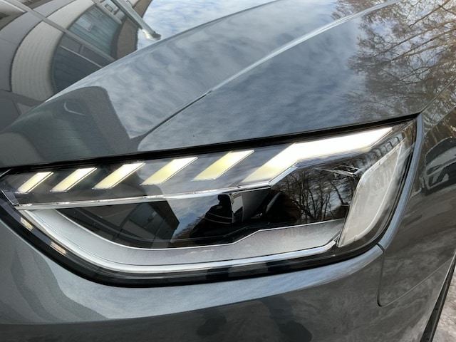 Audi A4 40 TFSI Avant Quattro S-Line S-Tronic