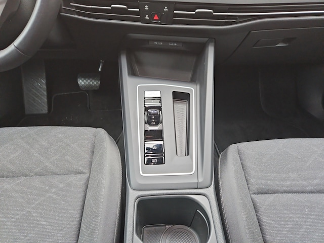 Volkswagen Golf 1.5 eTSI DSG Life Variant