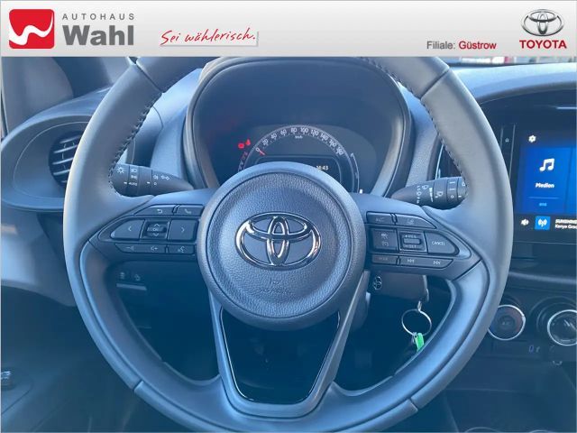 Toyota Aygo X 1.0 VVT-i Play