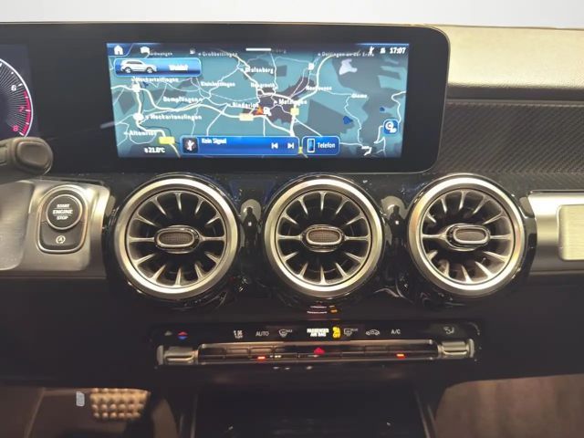 Mercedes-Benz GLB 180 AMG Line