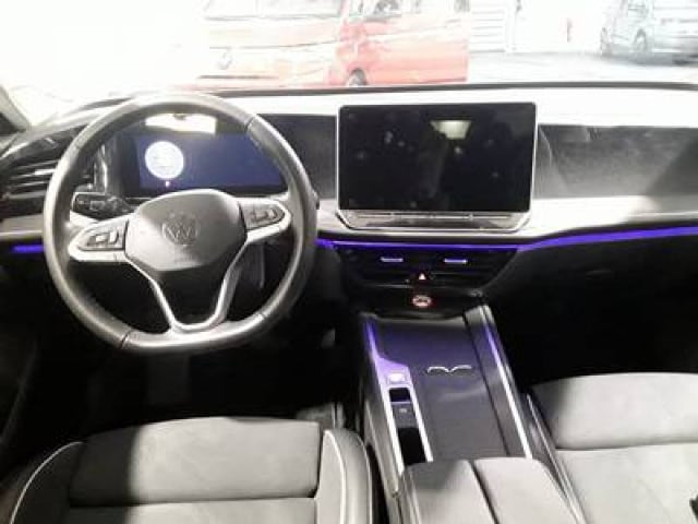 Volkswagen Passat 1.5 eTSI Business DSG Variant