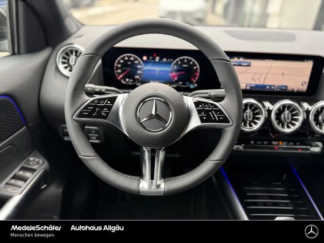 Mercedes-Benz GLA 200 GLA 200 Night AHK Distro Keyless Led 360° Ambi