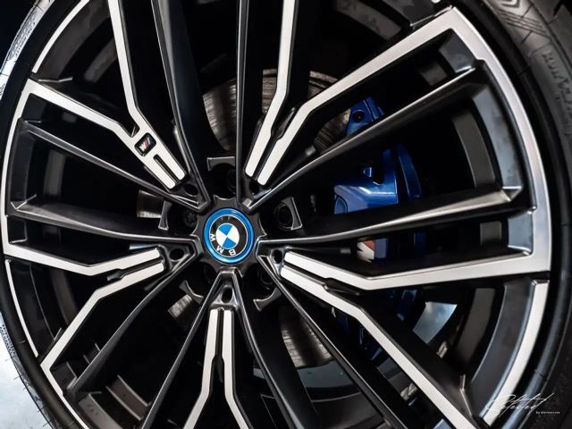 BMW 530 530e M-Sport Sedan xDrive