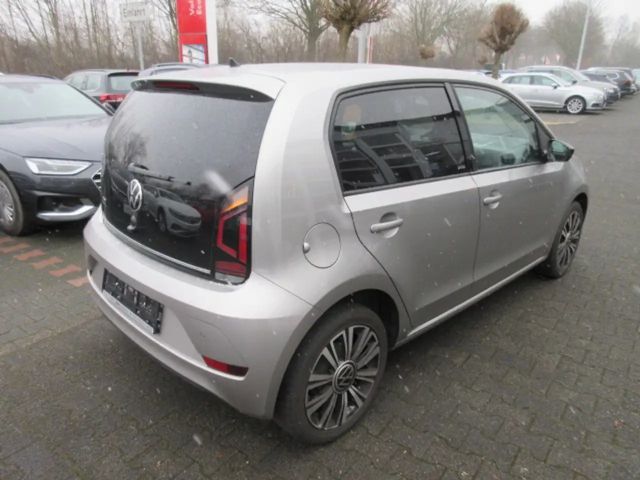 Volkswagen up! Active