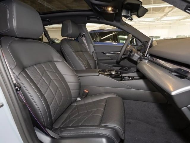 BMW i5 M-Sport Sedan eDrive40