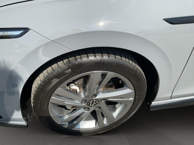 Volkswagen Golf 2.0 TDI DSG R-Line