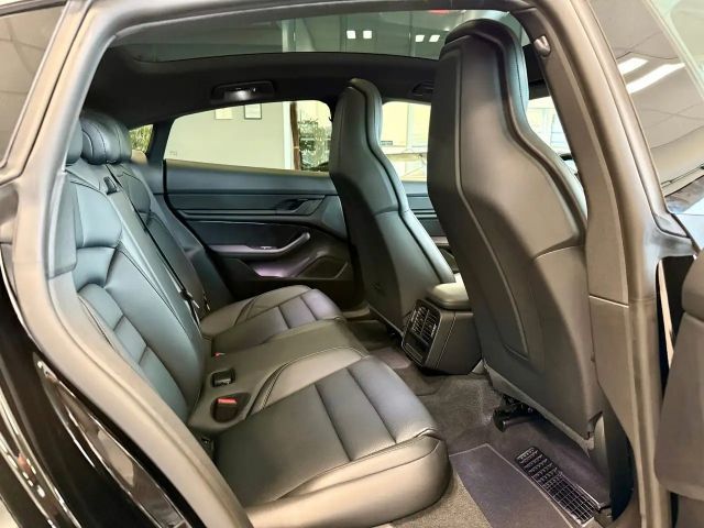 Porsche Taycan Performance Plus