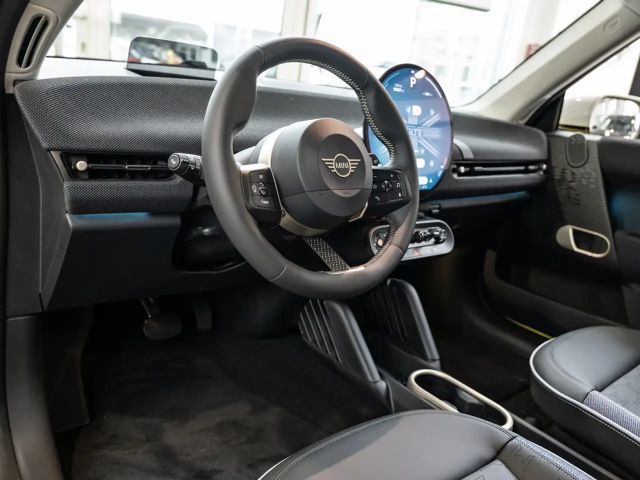 MINI Cooper E Classic Trim HUD LED PDC KEYLESS