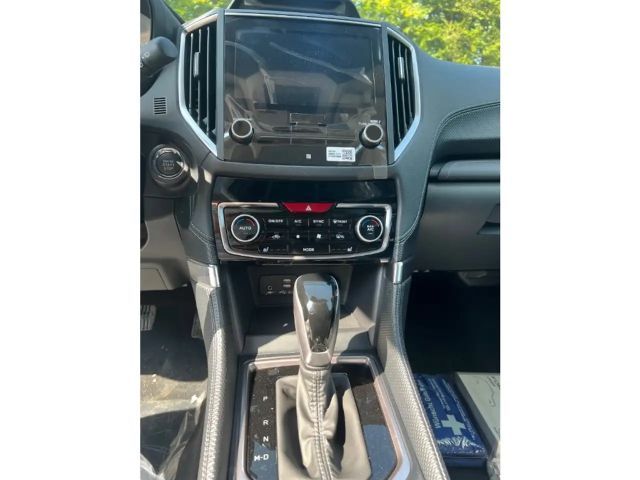 Subaru Forester Platinum 2.0ie Mild-Hybrid NAVI LEDER