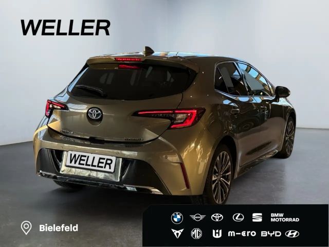 Toyota Corolla Hybride Team D