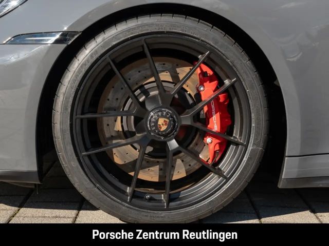 Porsche 992 4 Carrera Coupé GTS