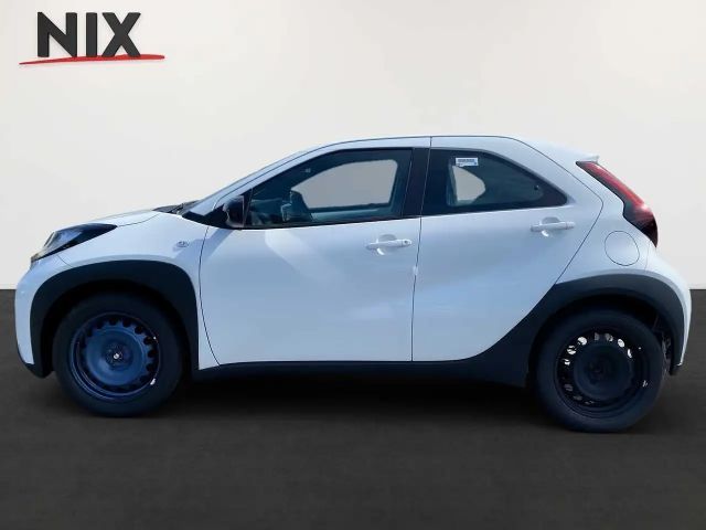 Toyota Aygo X 1.0 VVT-i Hatchback Play VVT-i