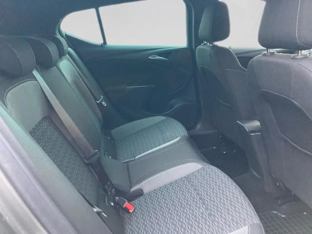 Opel Astra GS-Line Grand Sport