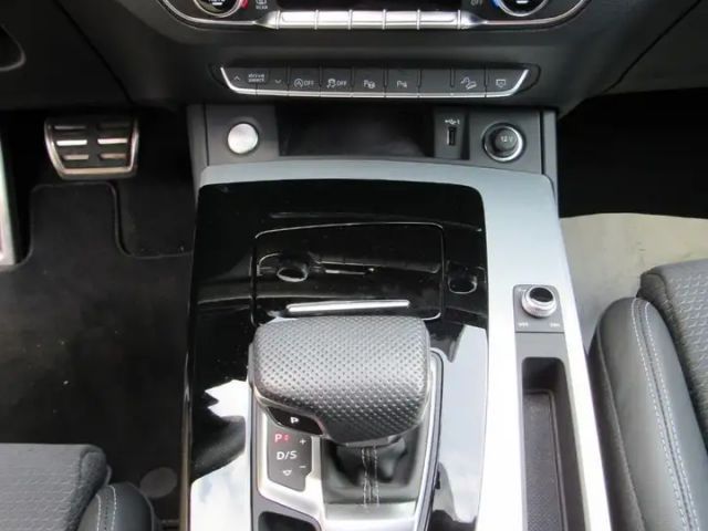 Audi Q5 40 TDI Business S-Line