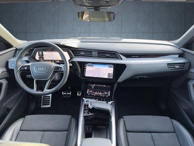 Audi Q8 e-tron 55 Quattro S-Line