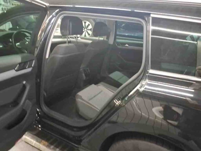 Volkswagen Passat 1.5 TSI Business DSG Variant