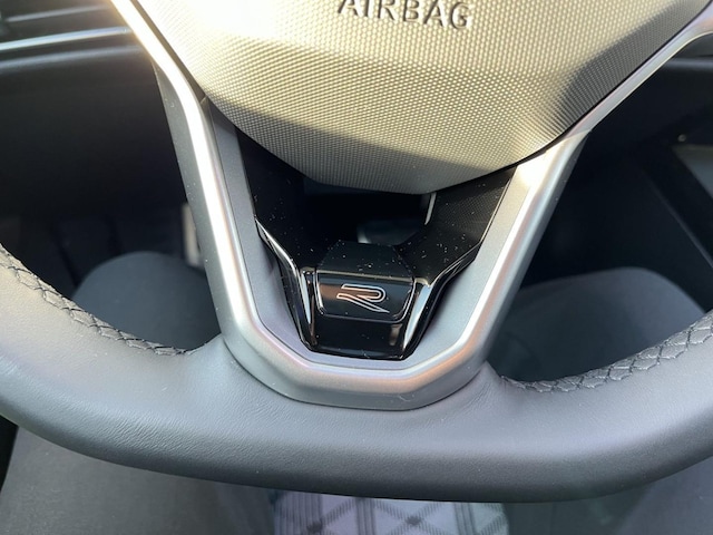 Volkswagen Golf 2.0 TDI DSG R-Line