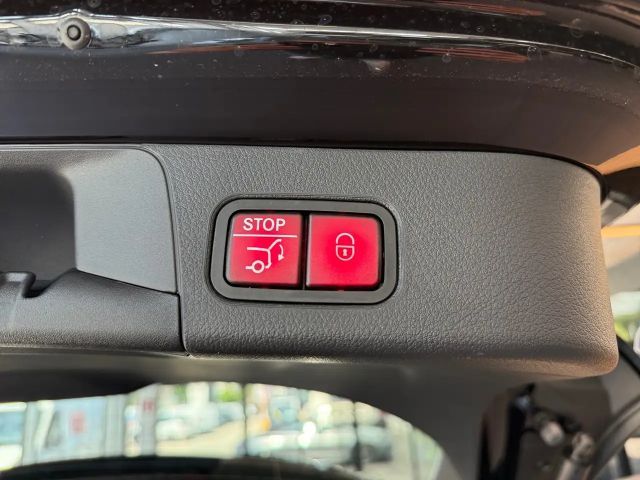 Mercedes-Benz B 180 Sedan