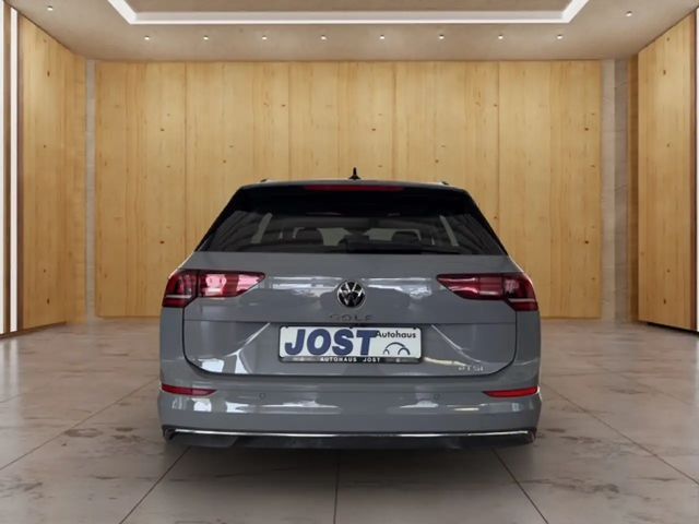 Volkswagen Golf 1.5 eTSI DSG Variant