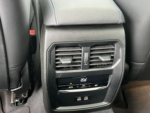 BMW 330 330i M-Sport Sedan xDrive