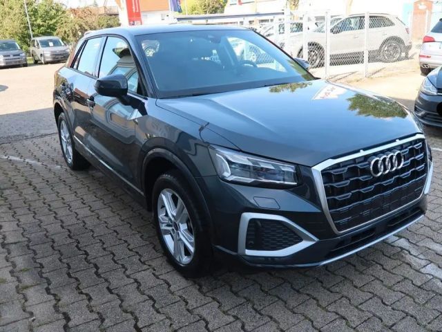 Audi Q2 1,5 TFSI advanced 35 +APP +LEDMatrix +RFK+ACC