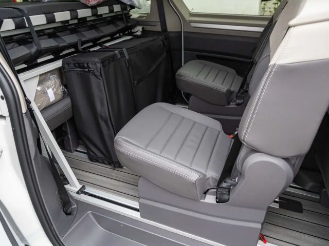 Volkswagen Multivan 2.0 TDI DSG Lang Life T7