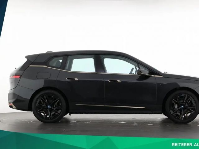 BMW iX xDrive40