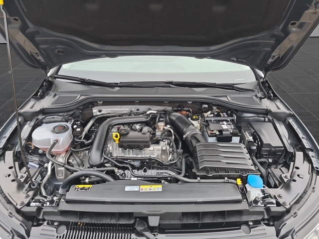 Volkswagen Golf 1.0 TSI