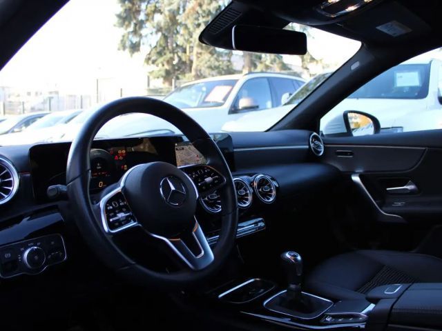 Mercedes-Benz A 180 /Sitzhzg/Kamera/Navi/Spur/Tempomat/AHK